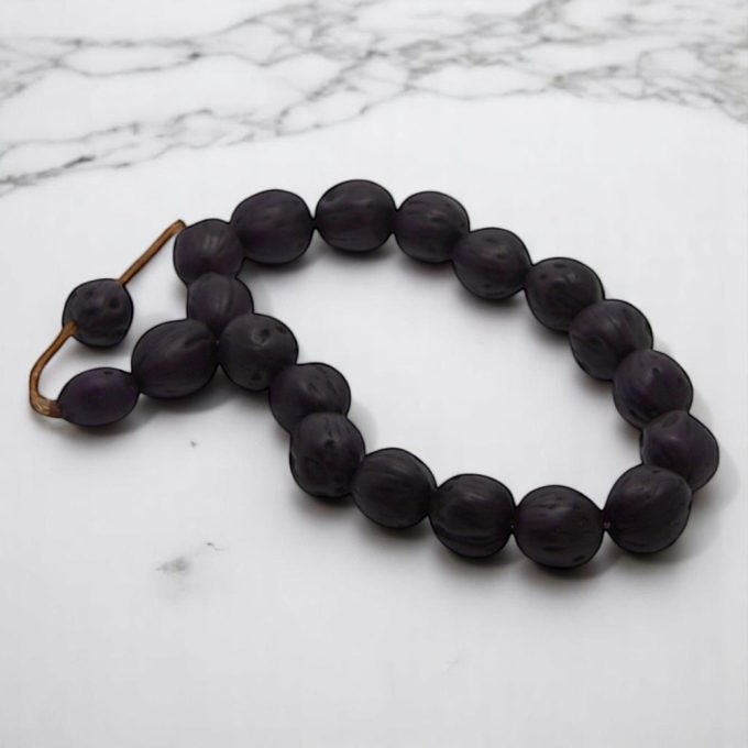 Oak Pulse – Rugged Wooden Rosary - Image 2
