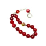 qirmizi sixma eqiq-ruby pressed agate rosary) with 17 beads and silver moon-star head