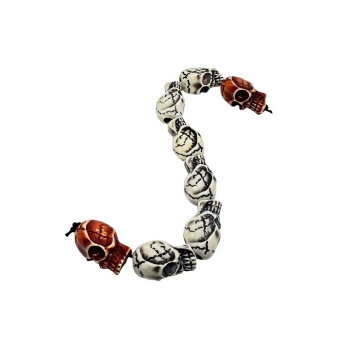 sklet basliqli zaza tesbeh 6 plastic skull beads in black-white and brown colors