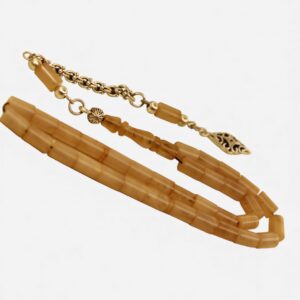 Ağ beyrut bilək boy kəhrəba