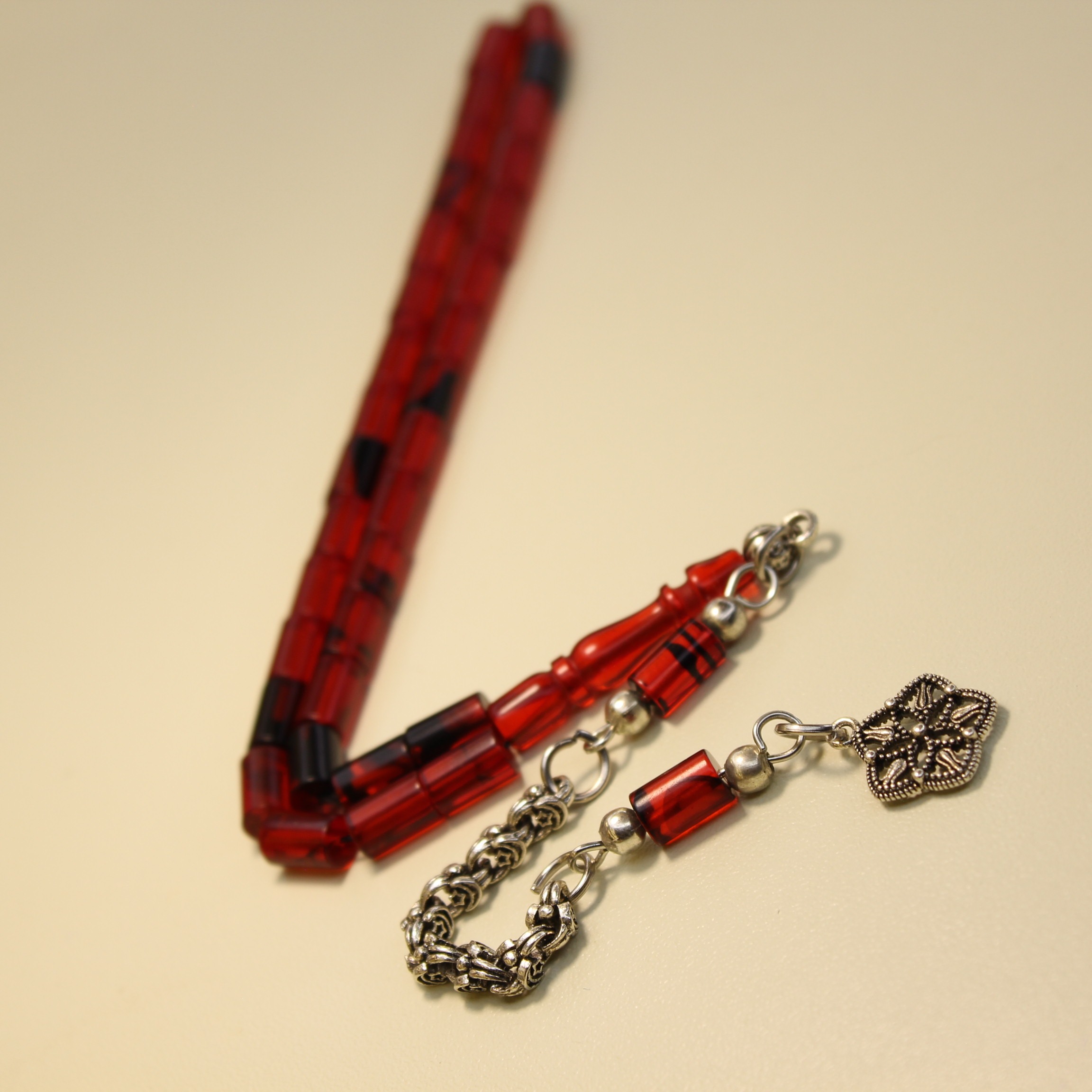 Qırmızı ləkəli bilək boy kəhrəba - Şəkil 3