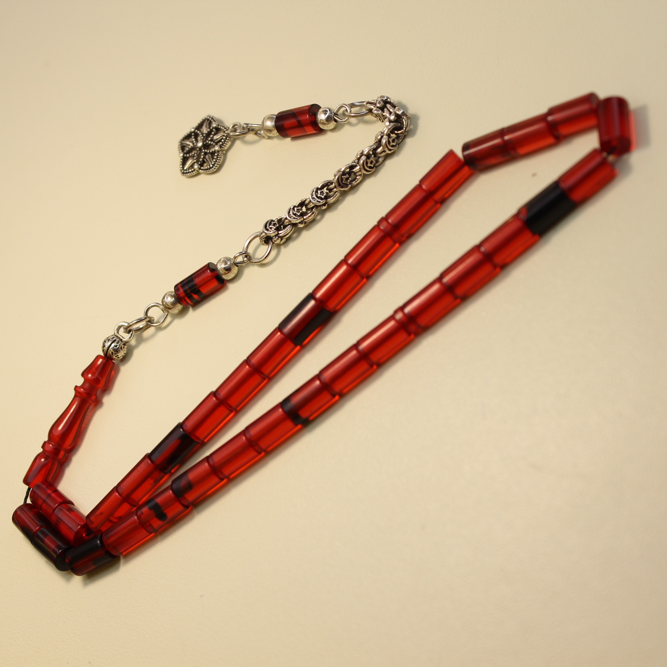 Qırmızı ləkəli bilək boy kəhrəba - Şəkil 2