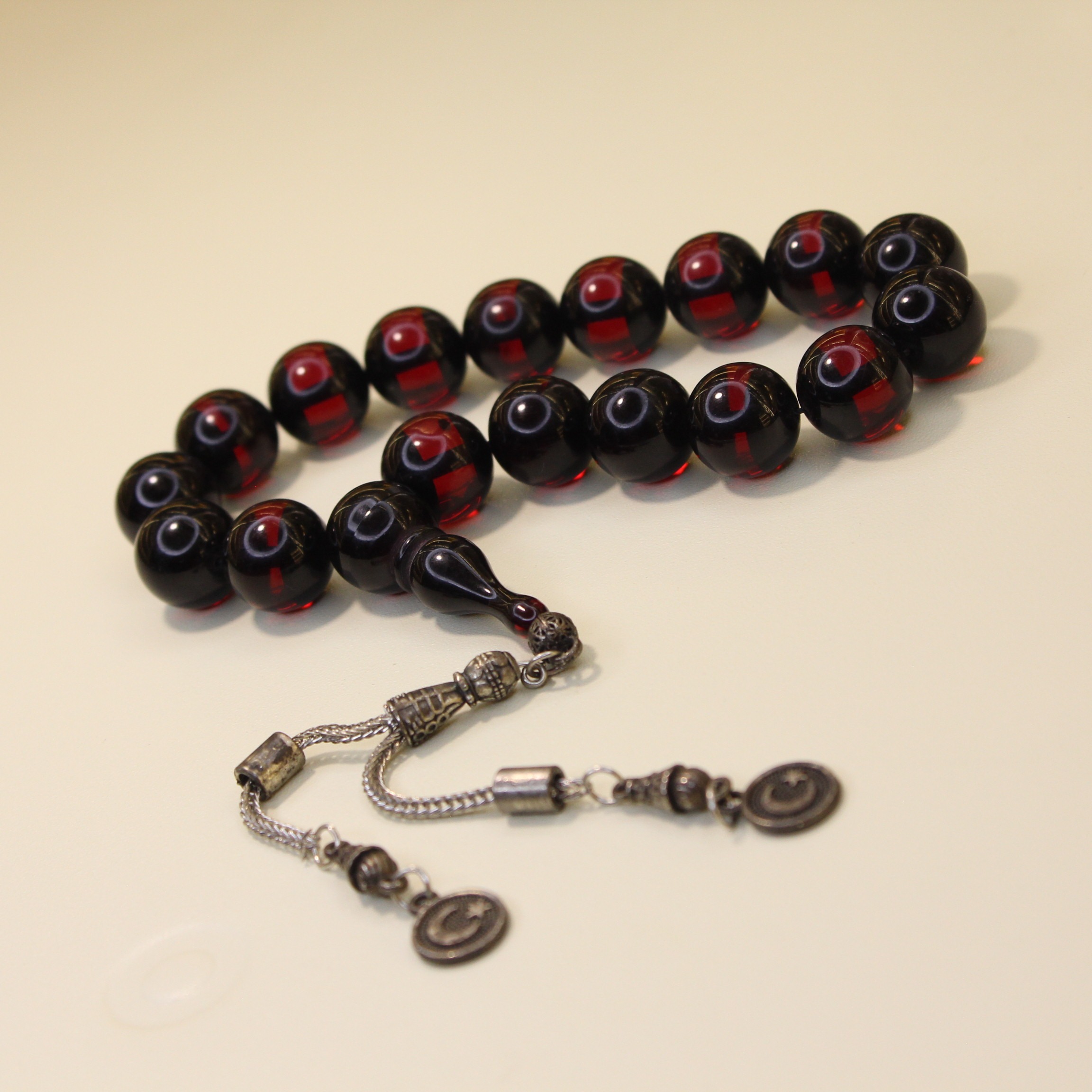 Yumuru kəsim qırmızı sıxma kəhrəba - Şəkil 3