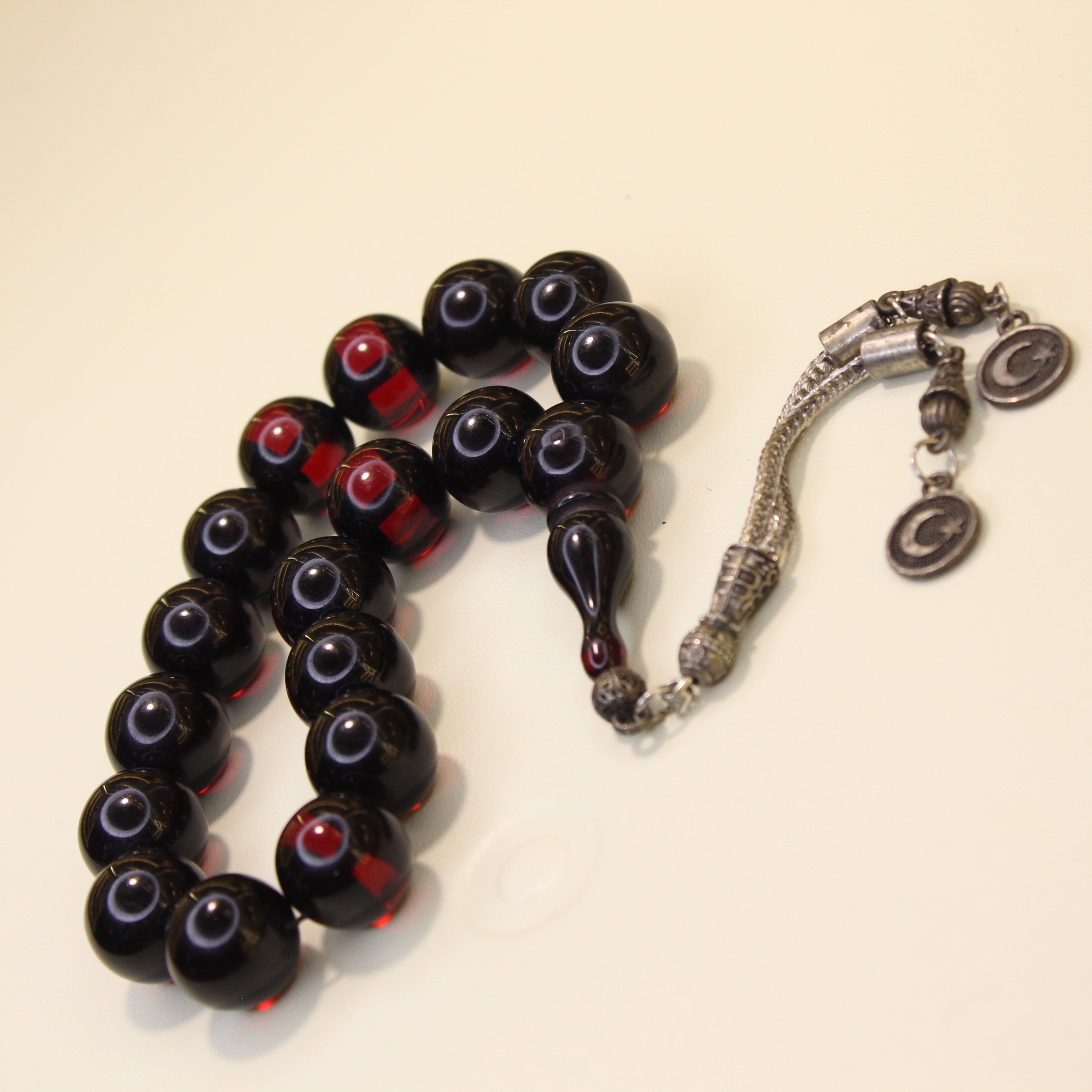 Yumuru kəsim qırmızı sıxma kəhrəba - Şəkil 2