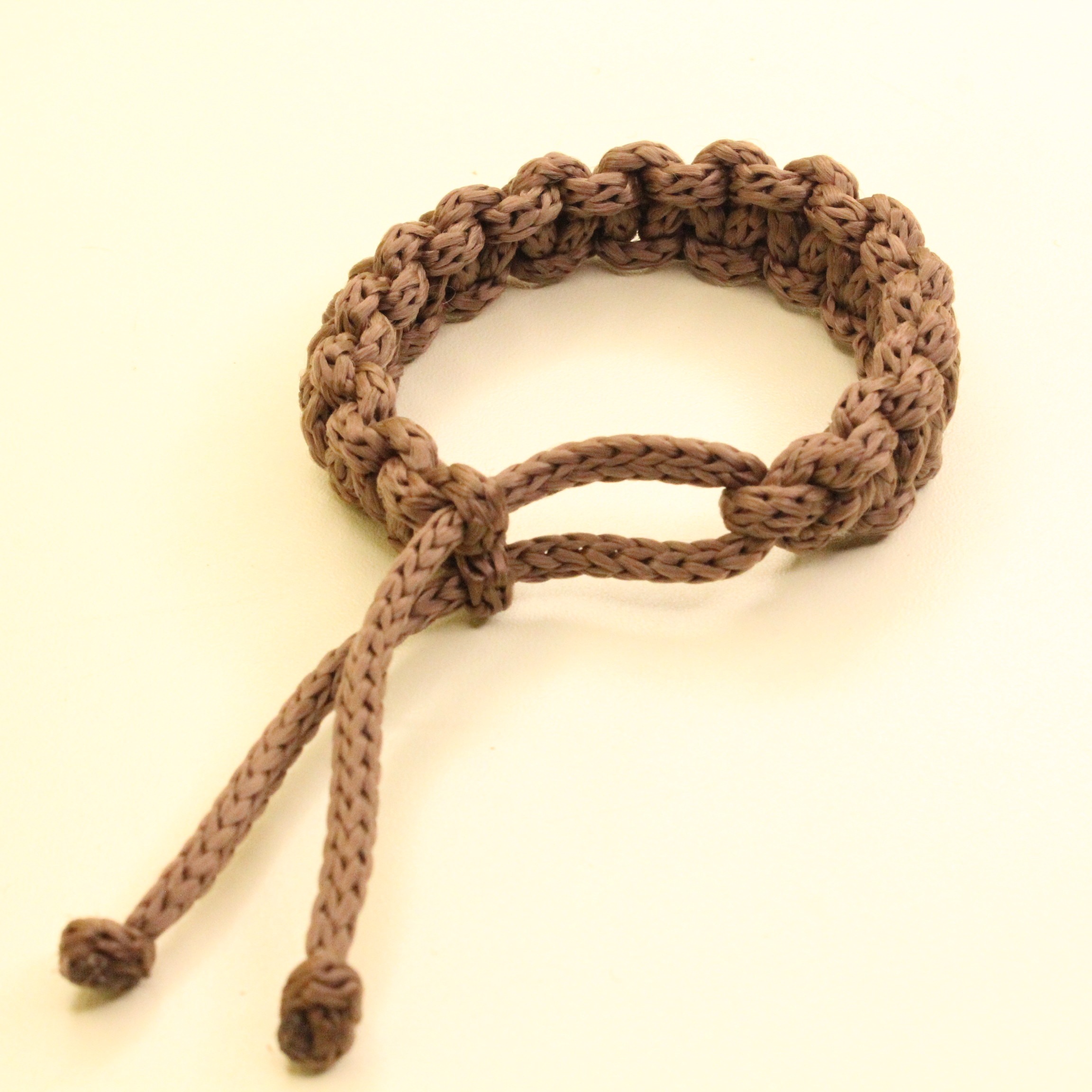 Qəhvəyi kombat əl işi toxuma qolbaq - Şəkil 4