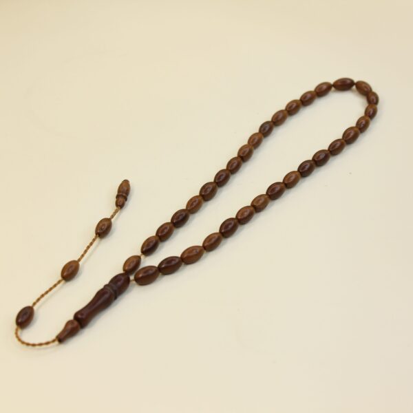 Qəhvəyi kuka təsbeh