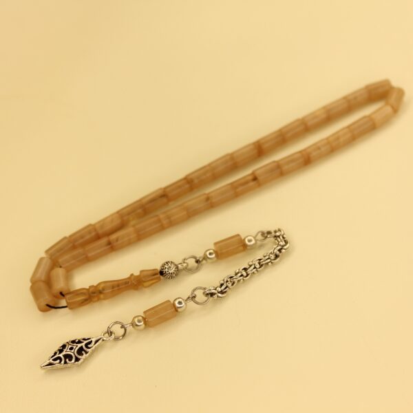 Ağ beyrut bilək boy kəhrəba