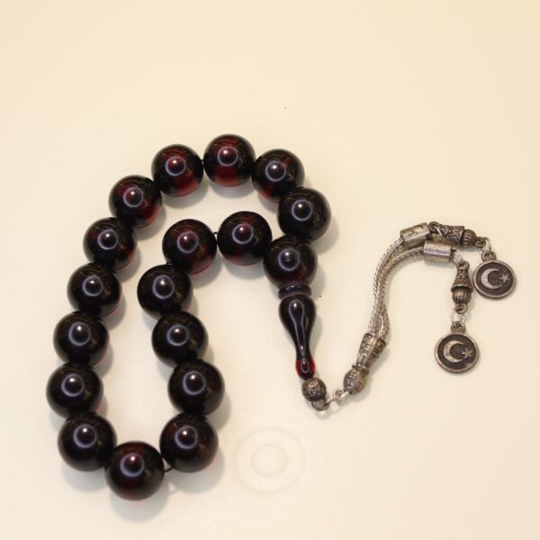 Yumru kəsim qırmızı sıxma kəhrəba